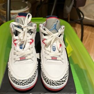 Jordan son of low (GS) size:6y